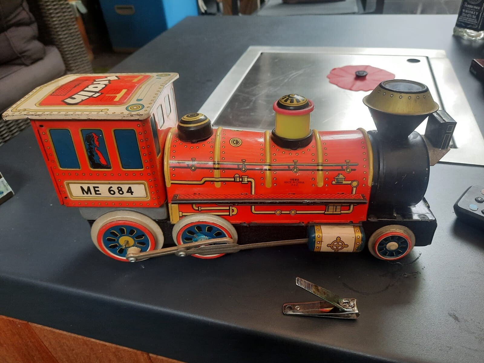 Ontdek de Betovering van Blikken Speelgoed: Een Tijdloze Klassieker